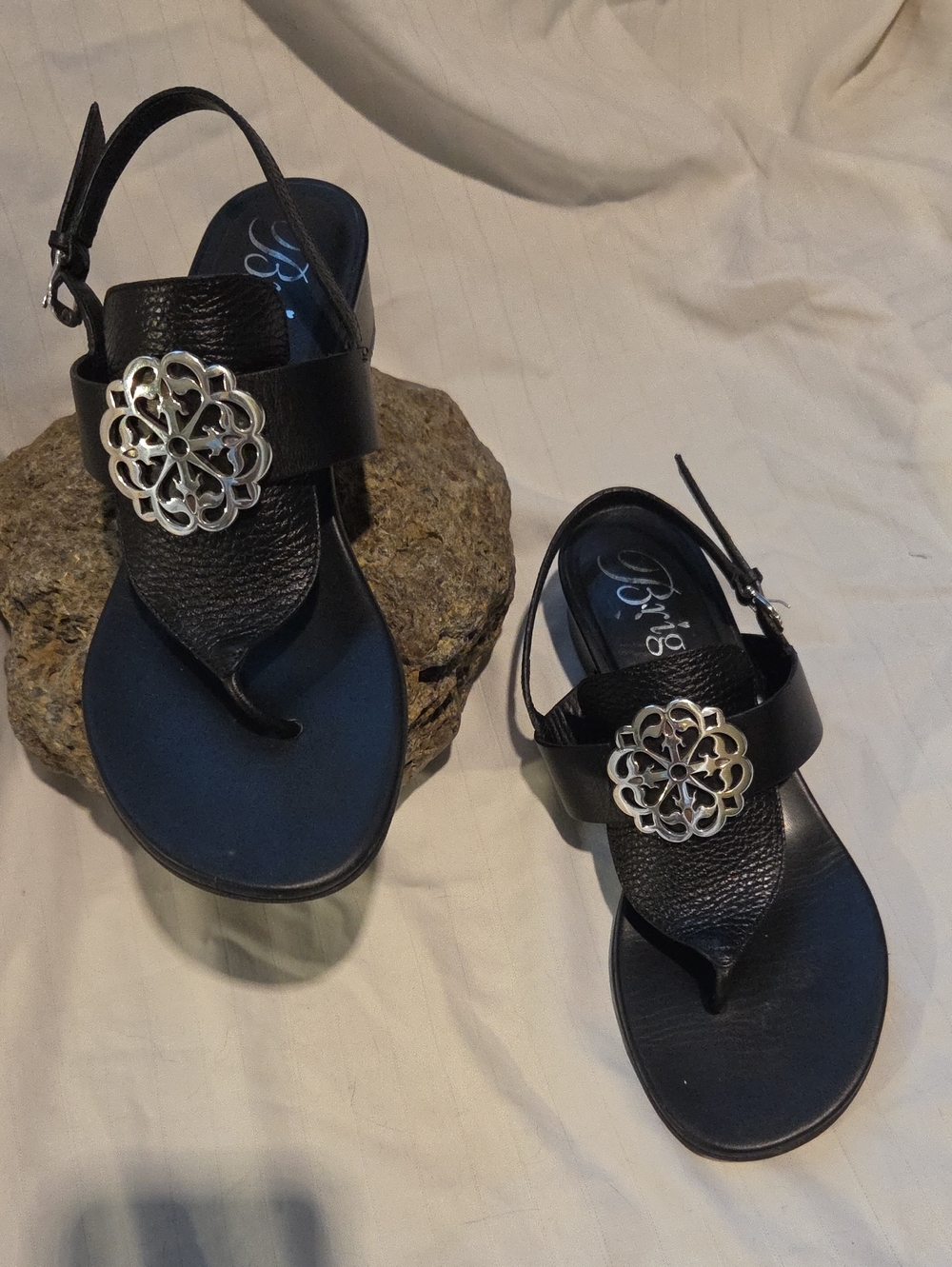 Brighton Black Sandal with Silver Medallion Accent Sz9